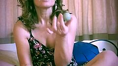 Tiny Mature Amateur Inserts Yoni-Eggs For Pussy Workout