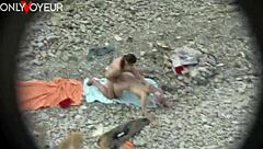 beach voyeur sees round booty babe