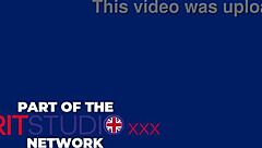 british nurse stretches tight cunt with fucking machine, so wild! 😈