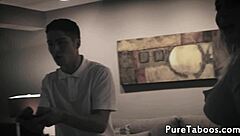 那么，肮脏的继妹如何引诱她的18+继兄？