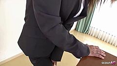 日本女老师在教室自慰到激烈高潮 无码 JAV 特写。