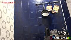 巴西妻子和侄子独处，进行禁忌的金发行动