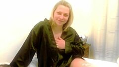 Watch this shimmering blonde italiano give a blowjob!