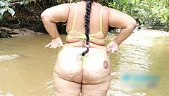 Wow! Latina Milf Gapes on Beach with Fan!