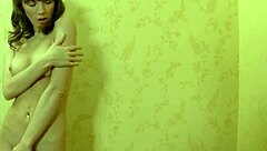 Watch valia z stuff her tight pussy with a big toy