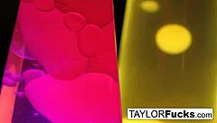 Hot 70s sluts finger cunts!