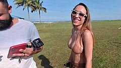 Priscila Belini 在公共场合裸体在动力伞上自慰？