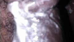 撸我的大黑鸡巴感觉太爽了！