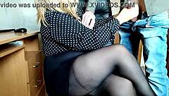 曲线熟女翘腿脏手活射精