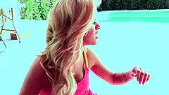 Nikki Hearts and Jessa Rhodes lez out by the pool?