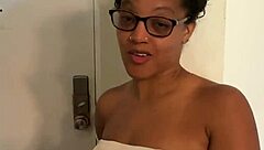 Does Sascha Stage Visit Her Neighbor?