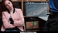 卡西迪·迈克尔斯被变态男人脱衣搜身并操