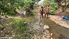 哟，我们轮流狗爬式干胖妹溪边爽翻！