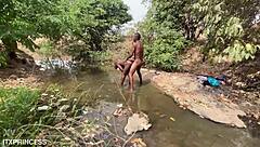 哟，我们轮流狗爬式干胖妹溪边爽翻！