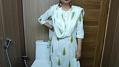 Hey, tasting my stepmother's pussy in bathroom now