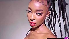 i'm sabrea phenix, big ass black teen posing amazinly