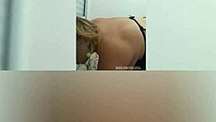 Goza在內衣裡晃動她的大奶子 - 超辣!