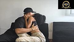 Follandome a la flaca de mi vecina?