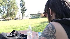 Horny Lesbians Lick Pussy in Afternoon Cunilingus!