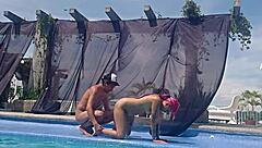 esto pasa cuando tu prima no lleva traje de baño en la alberca