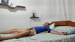 sentei e chupei gostoso o pau do marido deixando a buceta melada de leite