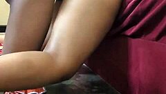 hot twerking babe with big ass