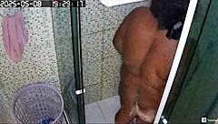 Hidden camera catches neighbor shaving 😏