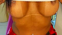 Rosa Vermelha Rides For Maximum Pleasure