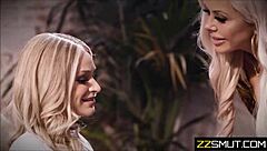 办公室女同性恋性爱爆炸！好热！