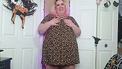 Desperate BBW Masturbates To Orgasm In Sun Dress?