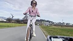 miss daisy diamond on wheels bike vlog