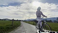 miss daisy diamond on wheels bike vlog