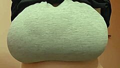 i love huge titty sarah, she's so big and fat