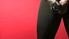 show de exibicao movimentos de strip tease danca sedutora performance de sensualidade e provocacao