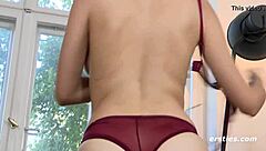 Wild Romantic Lauren Enjoys Solo Time