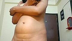 Indian Babe Shows Hot Wet Pussy