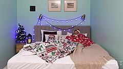 Wow, even without the right gift, her pussy substitutes perfectly for intense fucking!