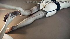 Horny Milf In Stockings Gets Soles Massaged