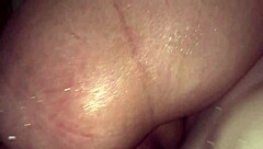 me traje una turista a mi hostal y terminamos follando en el baño con pasión