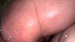 me traje una turista a mi hostal y terminamos follando en el baño con pasión