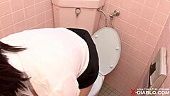 That girl in ol uniform feels intense pleasure masturbating in the toilet