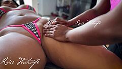 巴西黑发妹子比基尼挑逗按摩师