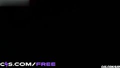 Sahryes dominates tiny man with giant feet crush