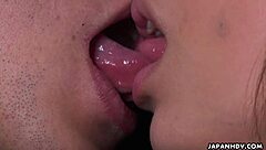 日本棕发Fu Sazanami穿着制服自慰光滑阴户无码