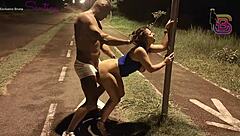 Esposa do delegado pega dando para dotado na rua