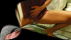 Blonde Shows Off Pretty Pussy In Heels