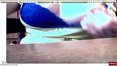 Teen girl performs sex on webcam for free