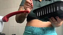 Exhibitionist Flashes Swollen Big Pussy In Public