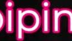 Flashing Big Natural Tits In Public Bath Mommy