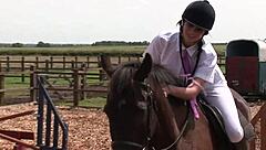 Girl Greets Man Then Gets Hardcore Licking and Fucking!